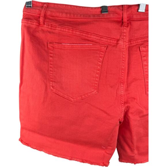 Candace Cameron Bure Cherry Distressed Jean Shorts 20W Petite Cotton Blend - Picture 4 of 9